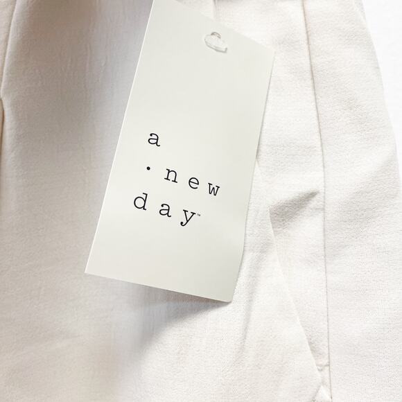 A New Day Women's Cream High Rise Wide Leg Pants Size 10 Short - Picture 3 of 5